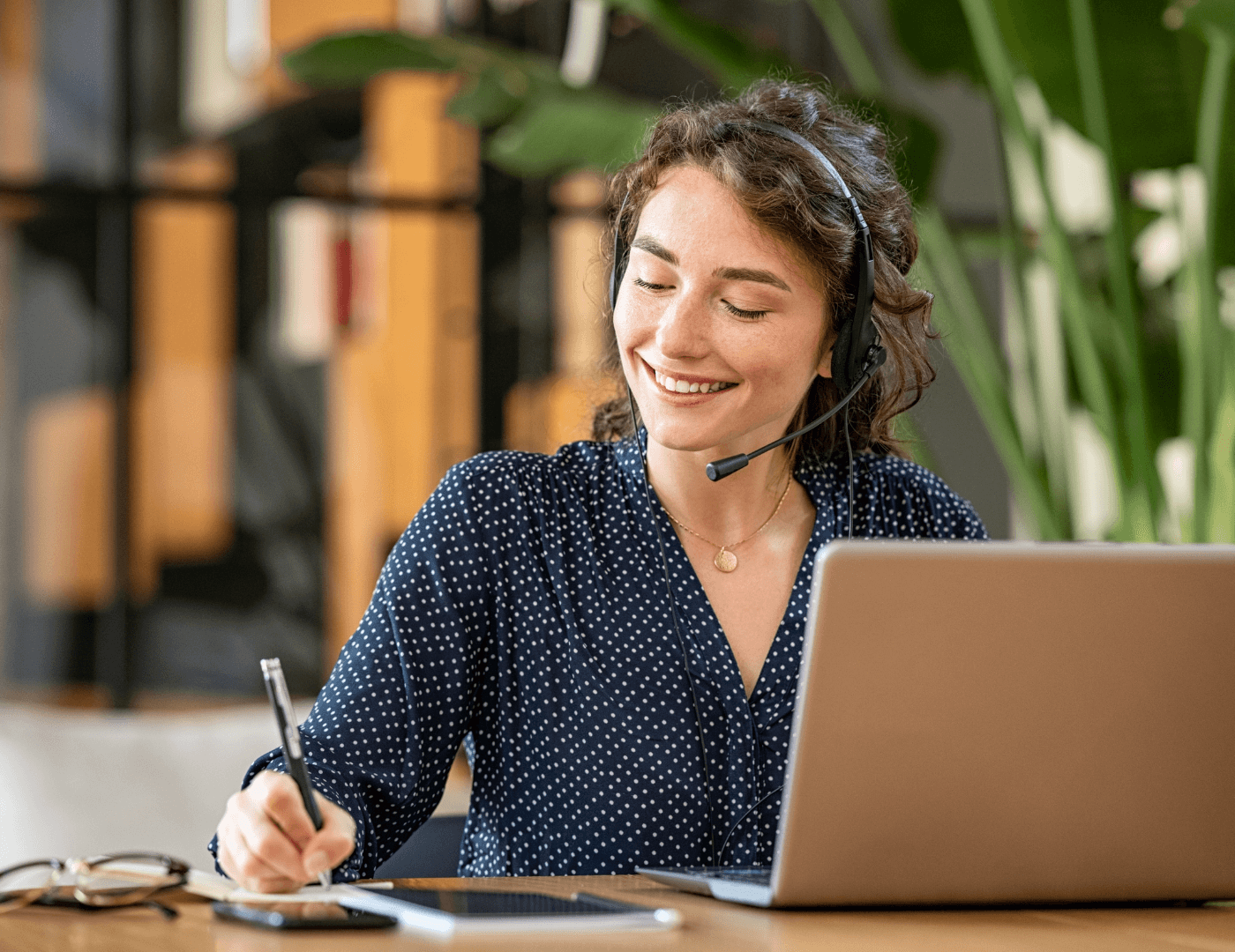 BPO de CX: consultoría de atención, CRM Zendesk y ReclameAqui